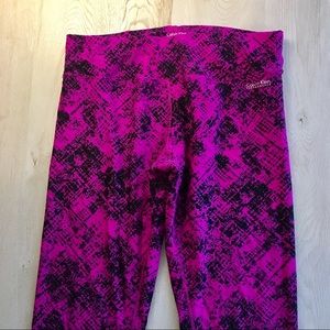 NWOT Calvin Klein Workout Leggings